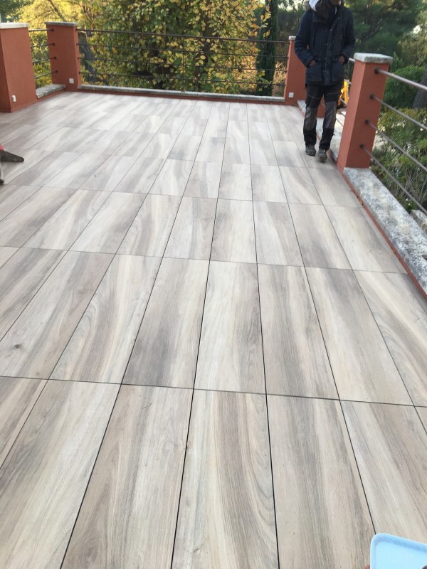 Toiture terrasse dalles sur plots aix en Provence