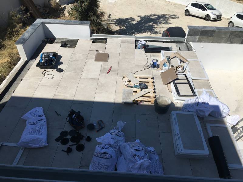 pose dalle sur plots