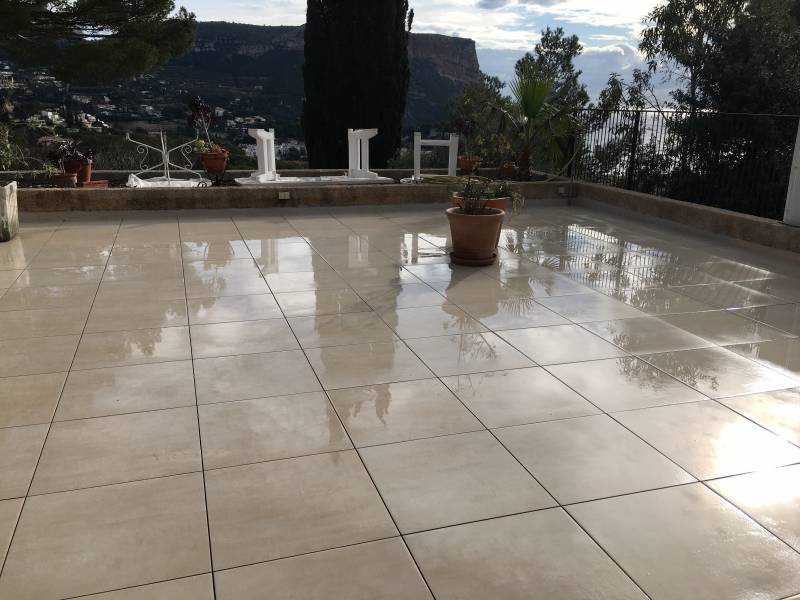 ETANCHEITE//DALLES SUR PLOTS  A CASSIS