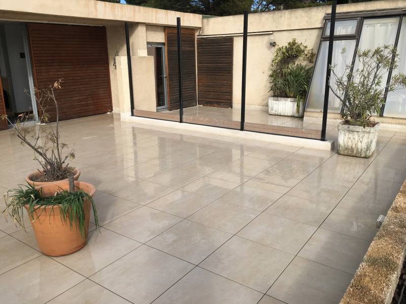 ETANCHEITE//DALLES SUR PLOTS  A CASSIS